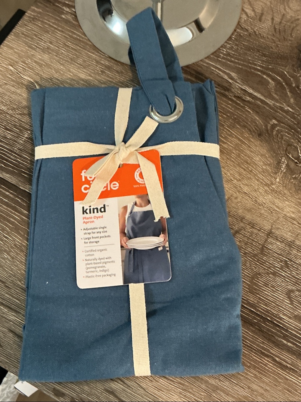 Full Circle NWT Kind Plant-Dyed Blue Apron Organic Cotton Great Gift!